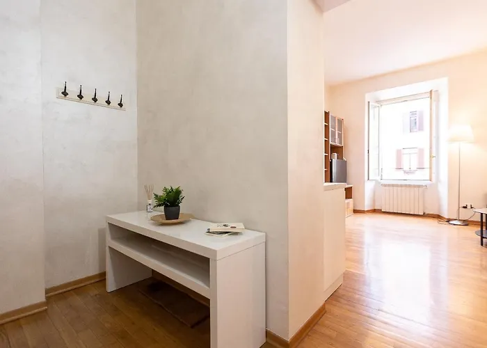Saint Peter By In Appartement Rome